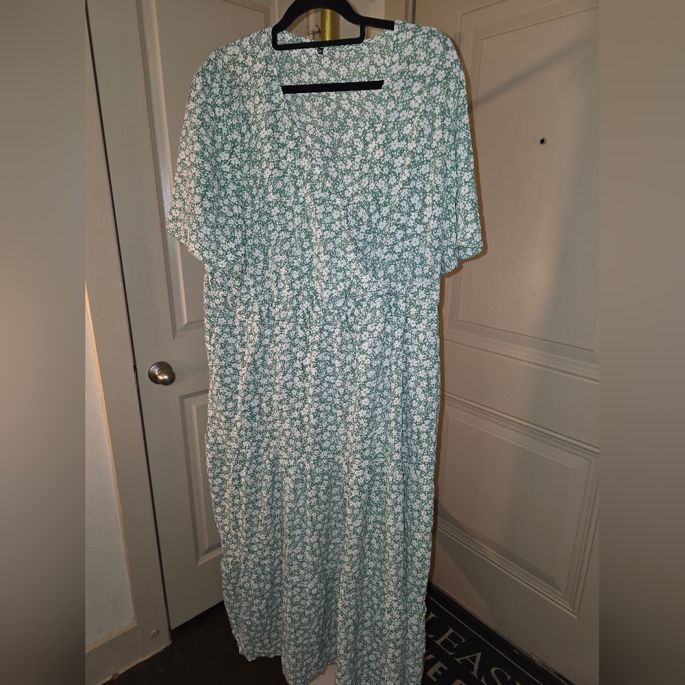 2 For $20 Floral‎ Green Maxi Dress Pit To Pit 27 Sz 22 Nwot